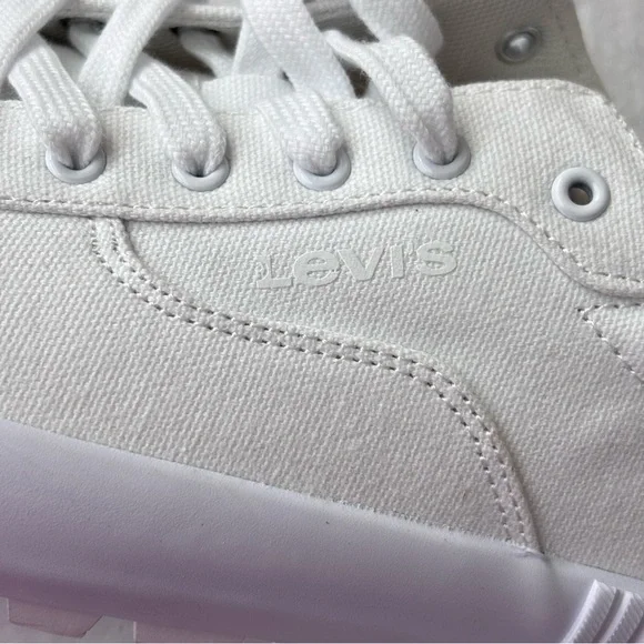 LEVI'S Emma Winter White Low Profile Platform Sneaker--7.5 - Picture 5 of 13